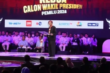 Pesan Khusus di Balik...