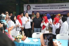 Perindo Gelar Bazar...
