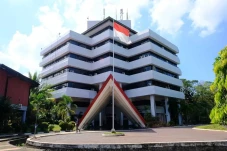 9 Kampus Terbaik di...