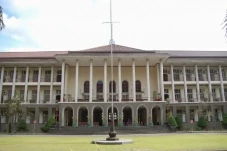Mau Kuliah Terjangkau,...
