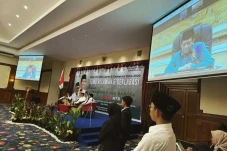Meski Sakit, Mahfud...