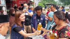 Caleg Perindo Dian Mirza...