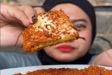 Tren Makanan Hahu Hoheng,...