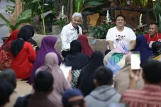 Ganjar Menginap di Rumah...