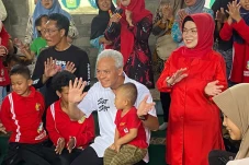 Ganjar Pranowo Minta...