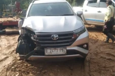 Mobil Ketua KPU Lubuklinggau...