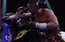 Deontay Wilder Kalah...
