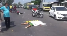 Tabrakan Beruntun di...