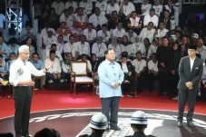 Penyelesaian Masalah...