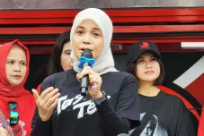 Bertemu Emak-emak di...