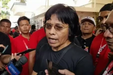 Adian Napitupulu Minta...