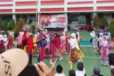 Budaya Betawi Didorong...