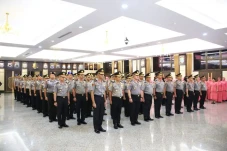 Gelar Upacara Kenaikan...
