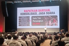 Ganjar Pranowo Minta...