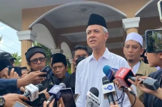Ganjar Bakal Jenguk...