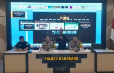 Polres Karawang Imbau...
