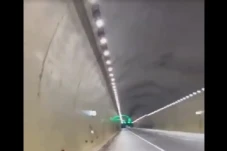 Geger Dinding Twin Tunnel...