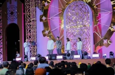 Semarak Natal dan Tahun...