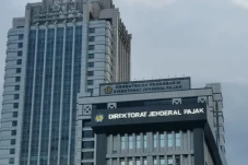 Lampaui Target, Penerimaan...