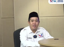 Caleg Perindo Bagikan...