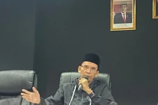 TGB Kritisi Surat Suara...