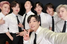 NASA Pilih 3 Lagu BTS...