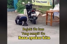 Viral! Seorang Bapak...