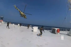 AS dan 12 Sekutunya...