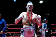 Ernesto Mercado Petinju...