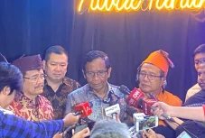 Mahfud MD Tanggapi Prabowo:...