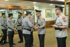Kapolri Pimpin Langsung...