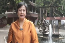 Jadi Panelis Debat Ketiga...