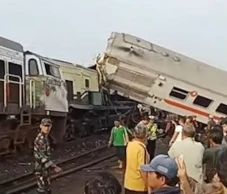 Tabrakan Kereta Turangga...