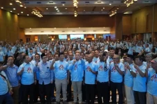 Mantan Wakapolri Ari...
