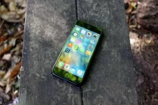 Apple Bayar Kompensasi...