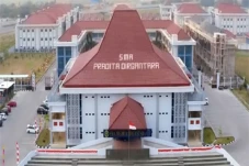 Cari Sekolah Unggulan?...