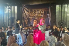 Sambangi Jombang, Yenny...