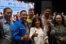 Hary Tanoesoedibjo di...