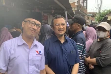 Gelar Pasar Murah di...