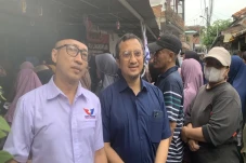 Ustaz Yusuf Mansur Janji...