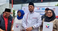 Partai Perindo Perjuangkan...