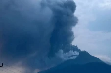 Gunung Lewotobi Laki-Laki...