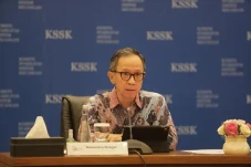 OJK Tegaskan Sektor...