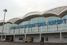 Bandara Kualanamu Layani...