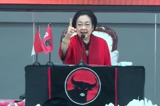 Rakyat Gelisah Akibat...