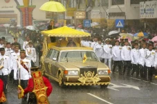 Menikah Besok, Pangeran...