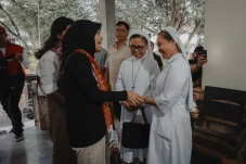 Atikoh Ganjar Kunjungi...