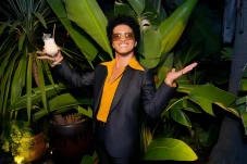 Bruno Mars Akan Gelar...