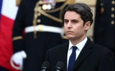 Presiden Macron Tunjuk...