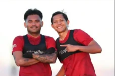 Adam Alis Kirim Pesan...